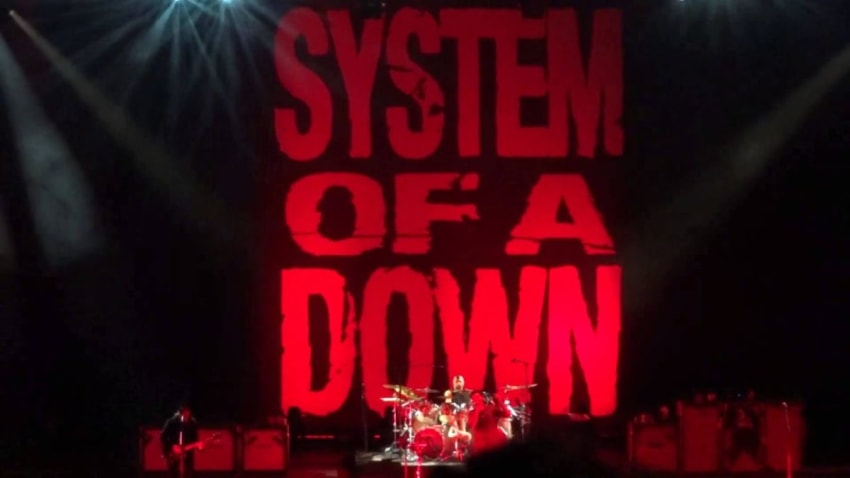 System Of A Down: Soldier Side Intro / BYOB [HD] 2012-08-09 - Mansfield, MA