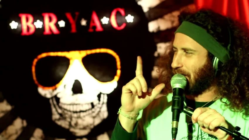 The Hornitz: Hey Friendship [2-Cam/HD] 2014-10-09 - B.R.Y.A.C.