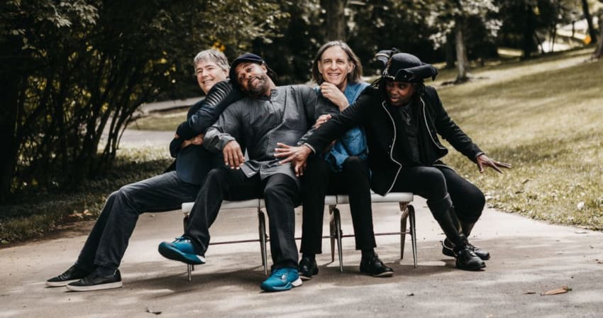 Bela Fleck Flecktones Press 2020