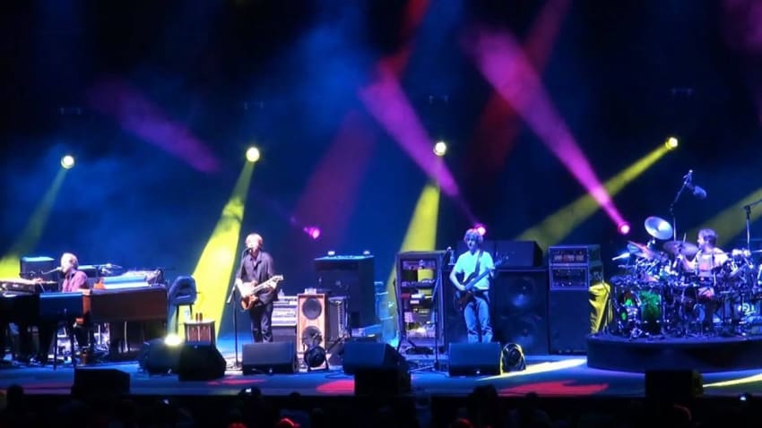 Phish | 06.17.10 | The Horse → Silent in the Morning | Comcast Theatre - Hartford, CT