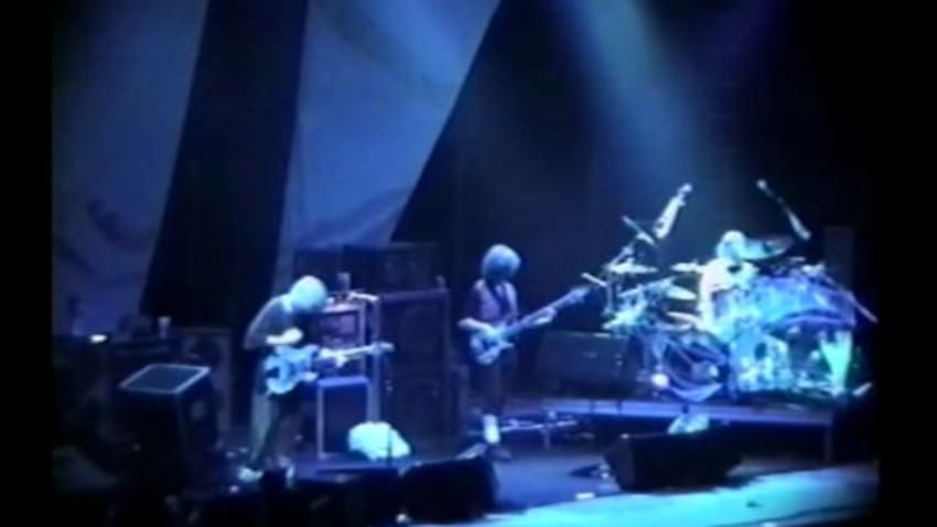 1994-10-31 - Glens Falls Civic Center - First Set