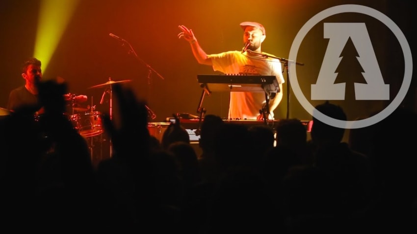 Bag Raiders - Checkmate - Live From Lincoln Hall