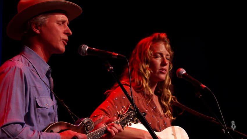 Caleb Klauder and Reeb Willms - You Didn't Have To Go (Live on eTown)