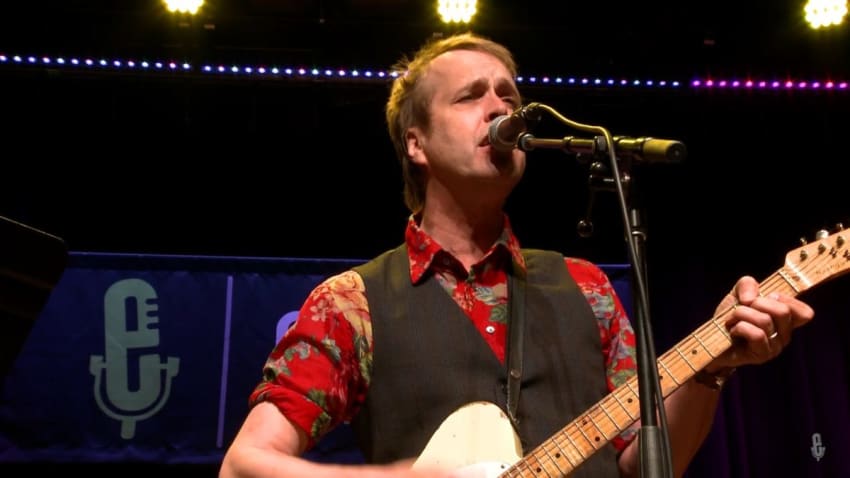 Chuck Prophet - We Got Up and Played (eTown webisode #1209)