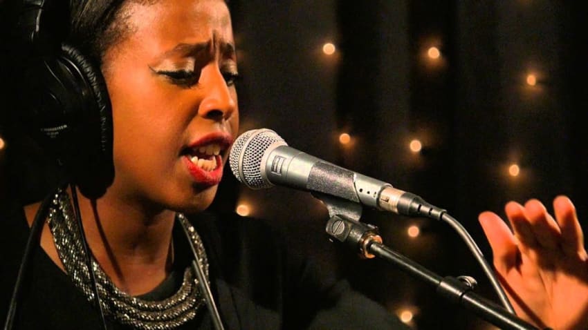 Cold Specks - Living Signs (Live on KEXP)