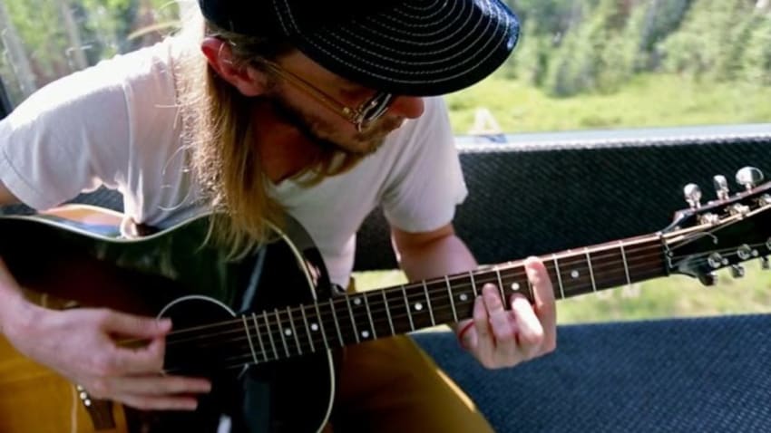 crash "Mad at the Clouds" (acoustic) // Gondola Sessions