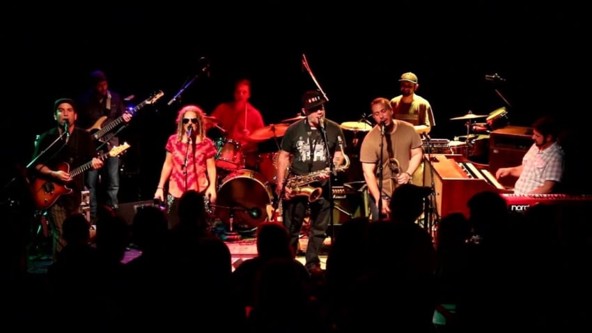 Deep Banana Blackout: Bump & Sway [HD] 2014-06-01 - Fairfield, CT