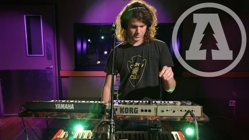 Idiot Glee - Deep Warm Something / Personal Computer Television - Audiotree Live (5 of 5)