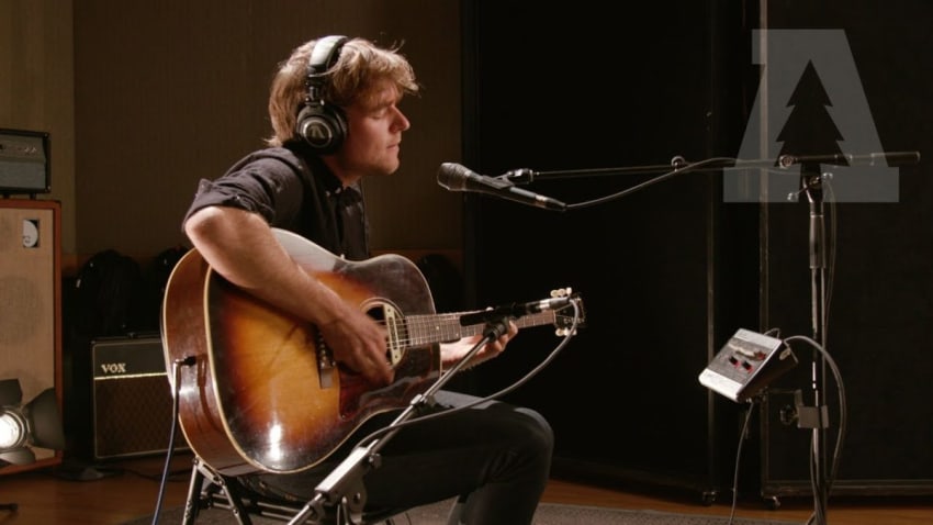 Emil Landman - Need To Feel Loved | Audiotree Live