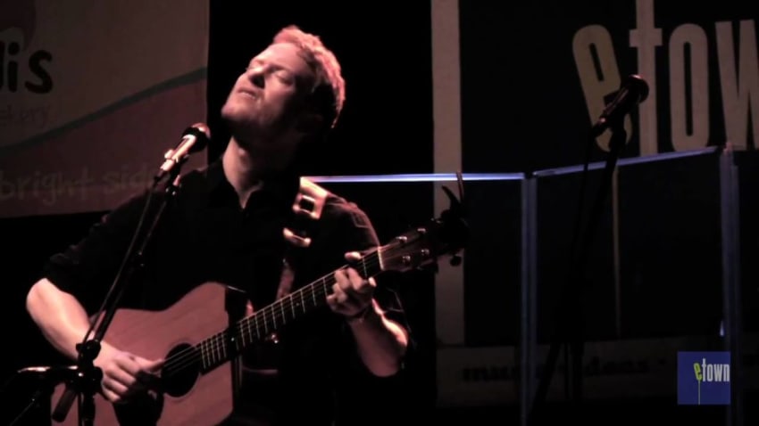eTown webisode 65 - Teddy Thompson performs "Over and Over"