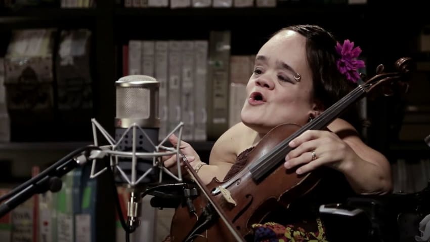 Gaelynn Lea - Bound By A Thread - 11/20/2017 - Paste Studios, New York, NY