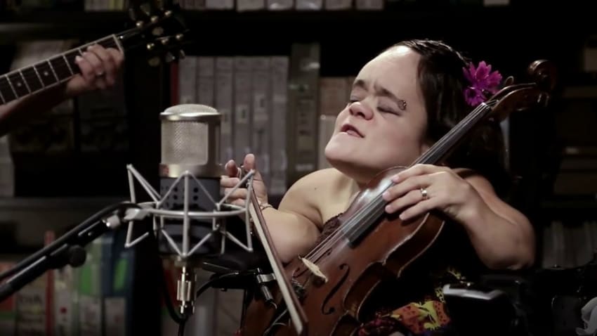 Gaelynn Lea - The Last Three Feet - 11/20/2017 - Paste Studios, New York, NY