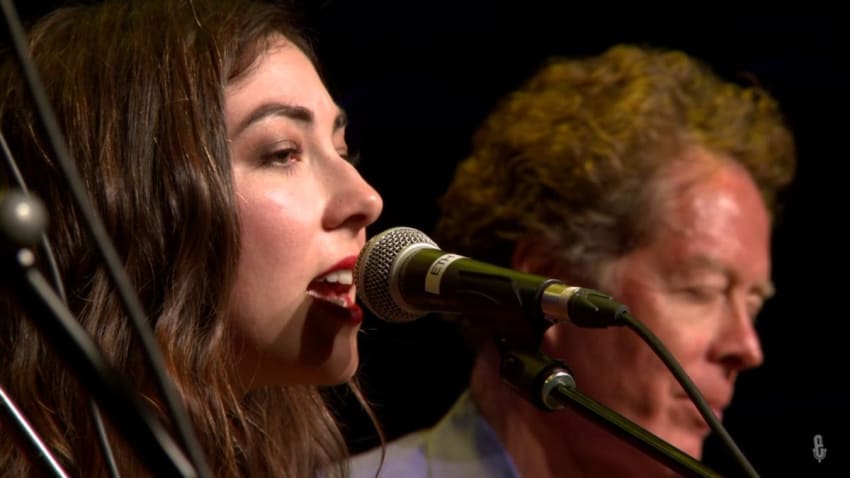 Heather Maloney - Let Me Stay (Live on eTown)