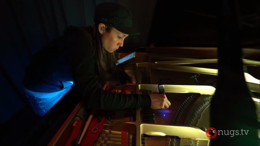 Holly Bowling Live From Out There Setlist Video