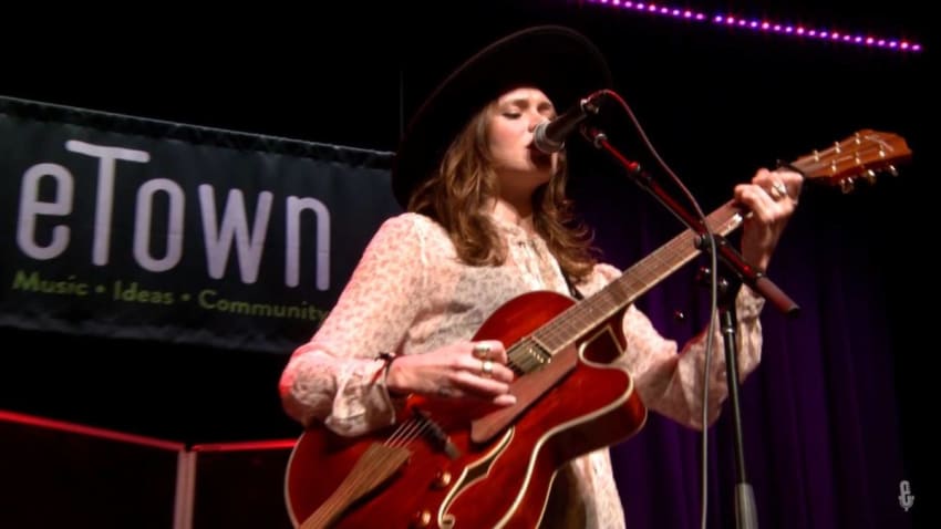 honeyhoney - Glad I've Done What I Did (eTown webisode #1026 )