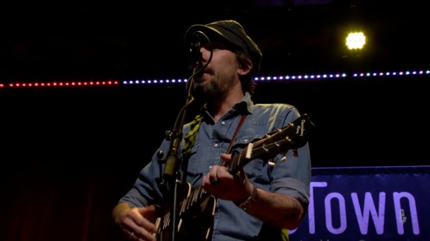 Justin Townes Earle - The Saint Of Lost Causes (Live on eTown)