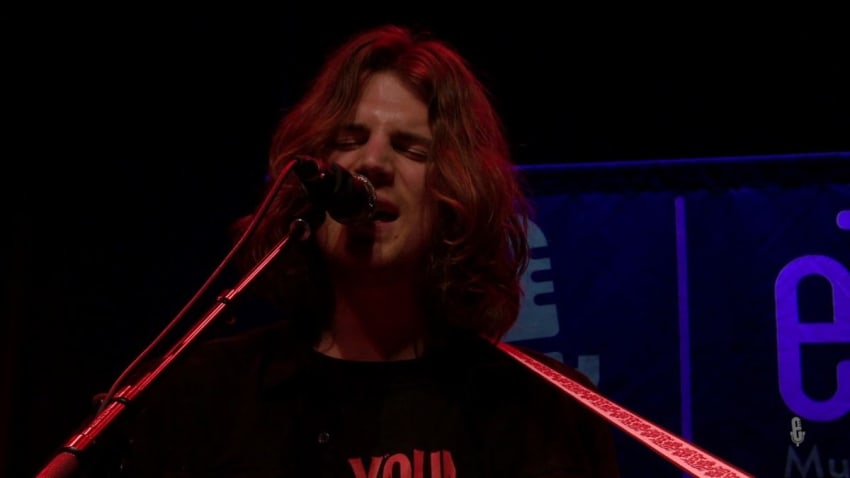 Kyle Emerson - May You Find Peace (Live on eTown)