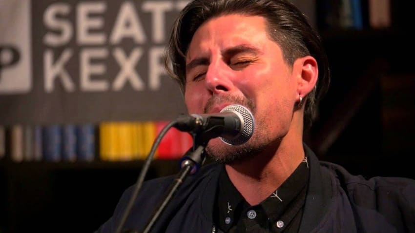 Low Roar - Vampire On My Fridge (Live on KEXP)