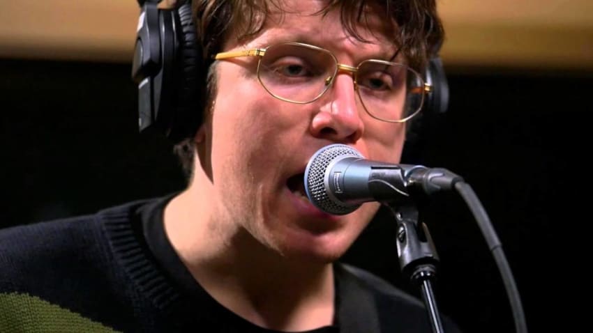 Mall Walk - Sleeping In Shifts (Live on KEXP)