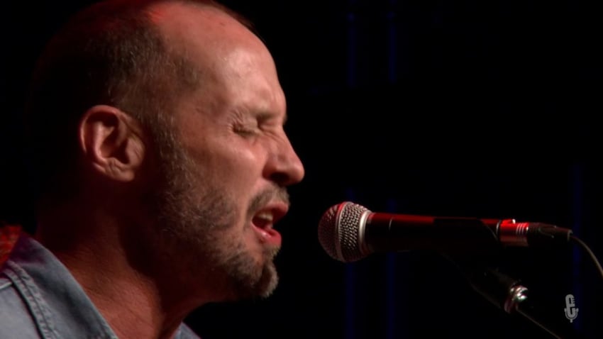 Paul Thorn - What Should I Do (eTown webisode #1411)