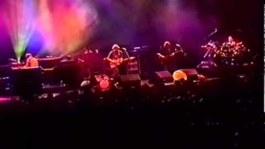 Phish - 11.22.97 - Izabella