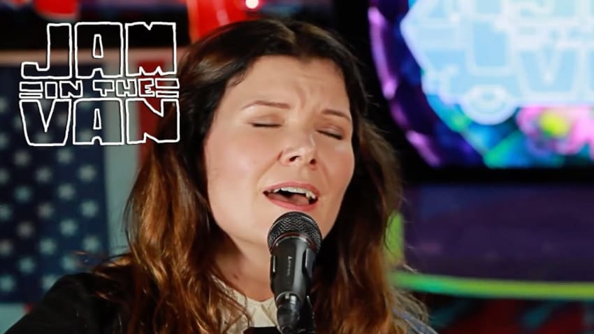 TEDDY THOMPSON AND KELLY JONES - "Don't Remind Me"  (Live in Austin, TX 2016) #JAMINTHEVAN