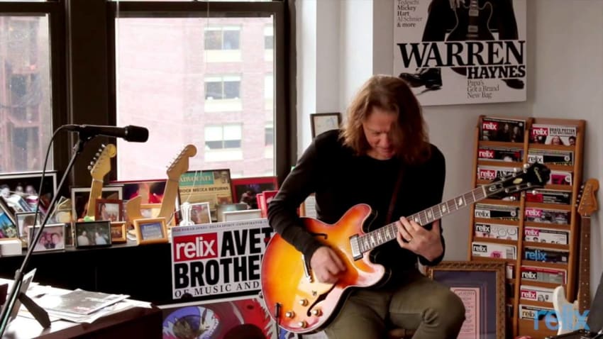 Robben Ford - "12 Bar Blues Improvisation" | Relix