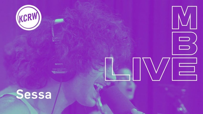 Sessa performing "Dez Total (Filhos de Gandhy)" live on KCRW