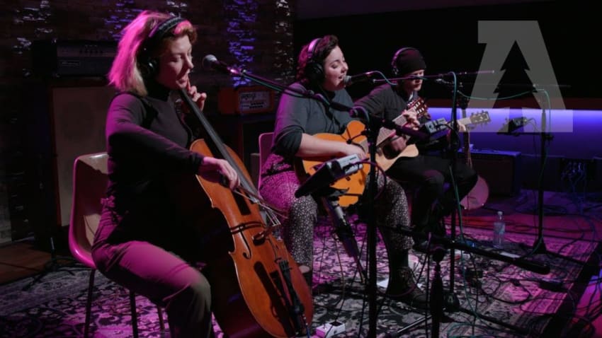 Shannen Moser - Late August | Audiotree Live