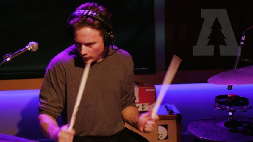 Slow Caves - Falling Through The Clouds | Audiotree Live