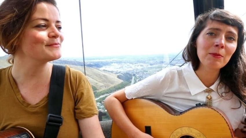 The Swan Sisters "Rivers" (acoustic) // Gondola Sessions