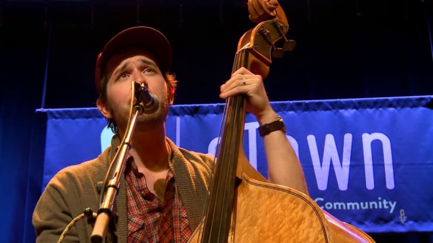 Drew Holcomb & The Neighbors - Mama’s Sunshine, Daddy’s Rain (eTown webisode #1215)