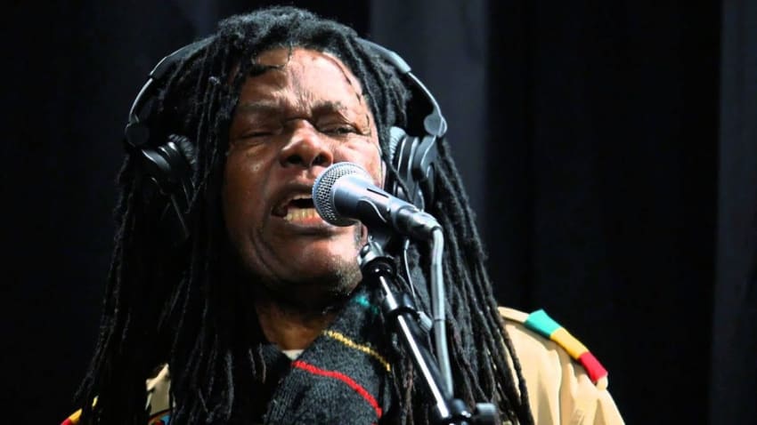 Winston Jarrett - Breaking Up (Live on KEXP)