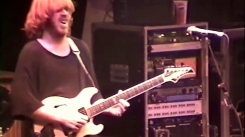 1.4 Phish - Divided Sky (SBD) 10/31/94 - Glen Falls, NY