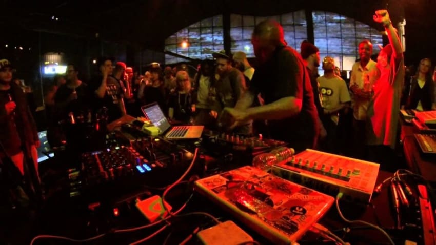 Akin Boiler Room Brazil x Skol Beats Live Set