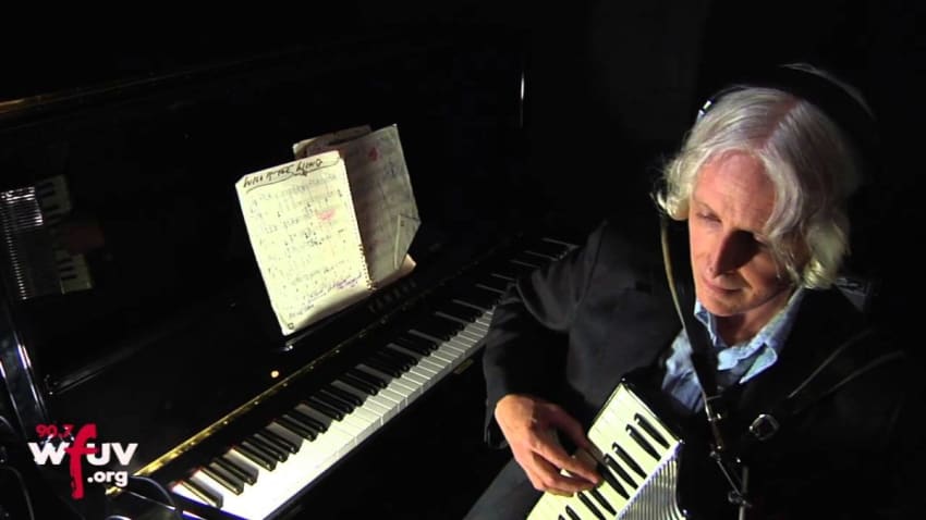 Angela McCluskey - "Over and Over" (Live at WFUV)