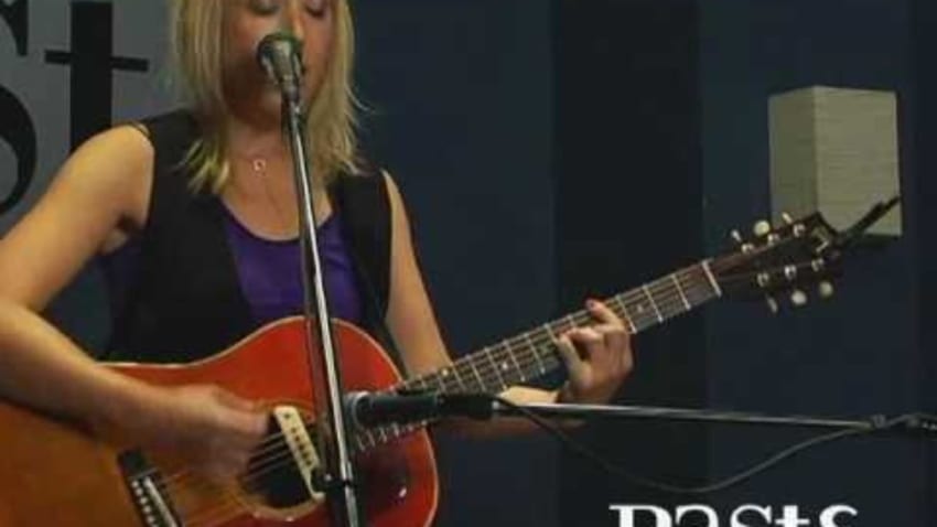 Anya Marina "All The Same To Me" live at Paste