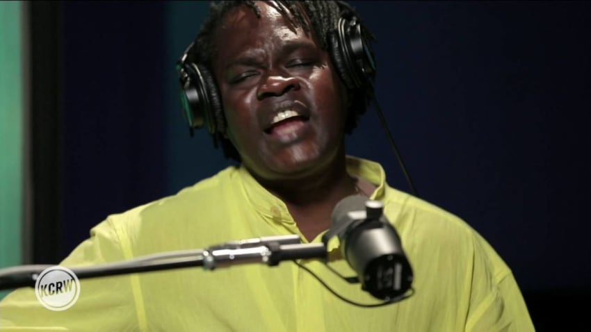 Baaba Maal performing "Kalaajo" Live on KCRW