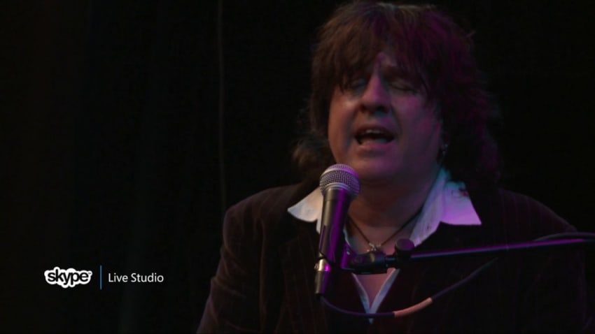 Bob Malone - Certain Distance (101.9 KINK)