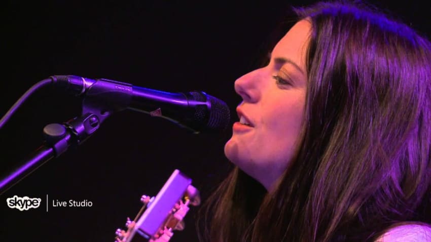 Callaghan - Crazy Beautiful Life (101.9 KINK)