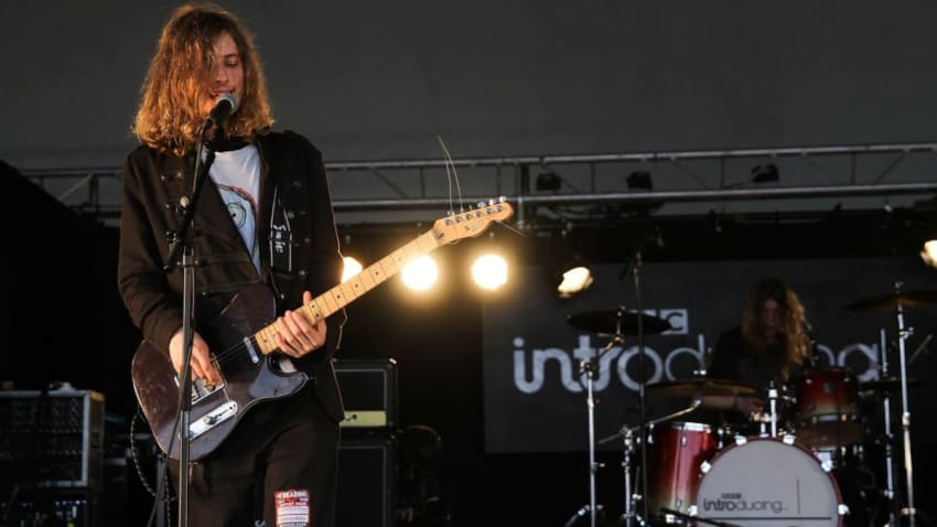 Crosa Rosa - Turn Me Around (Reading 2015)