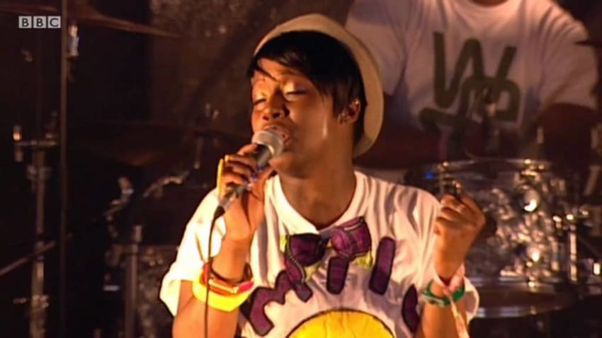 Dionne Reid performs Daddy Dear on the BBC Introducing Stage at Glastonbury 2011