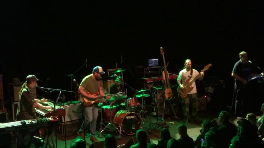 OLD SHOE : Country House : {1080p HD} : Castle Theater : Bloomington, IL : 11/22/2019