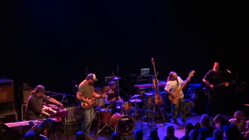 OLD SHOE : Georgia Night : {1080p HD} : Castle Theater : Bloomington, IL : 11/22/2019