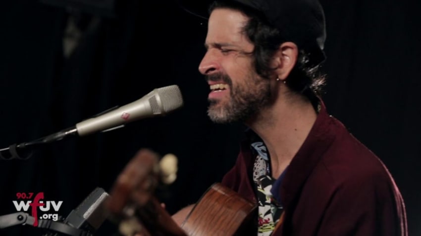 Devendra Banhart - "Carolina" (Live at WFUV)