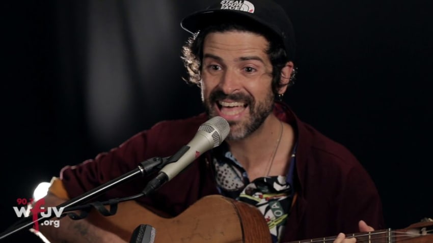 Devendra Banhart - "Taking a Page" (Live at WFUV)