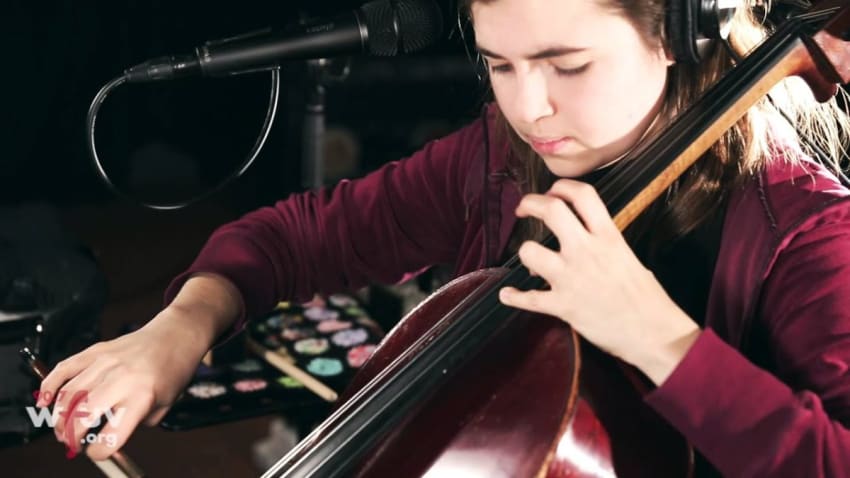 Dom La Nena - "Llegare" (Live at WFUV)