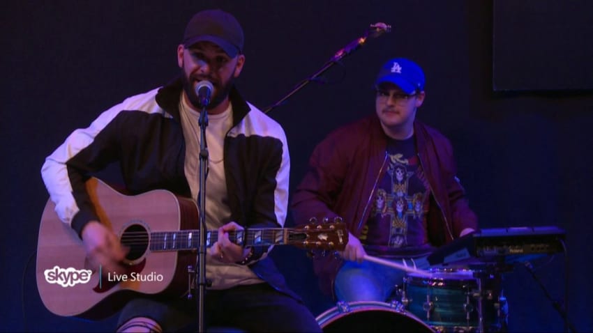 Dylan Scott - Crazy Over Me (98.7 THE BULL)