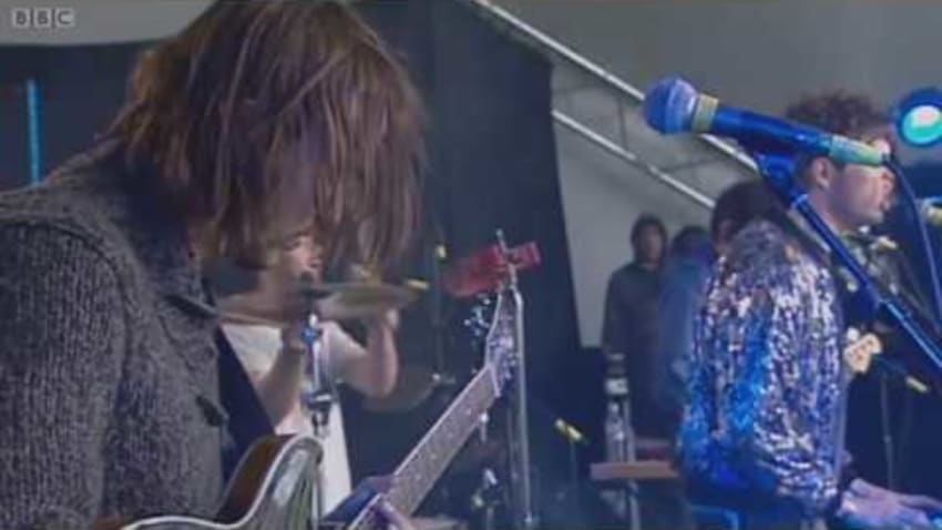 Fixers - Crystals (BBC Introducing stage at T in the Park 2010)