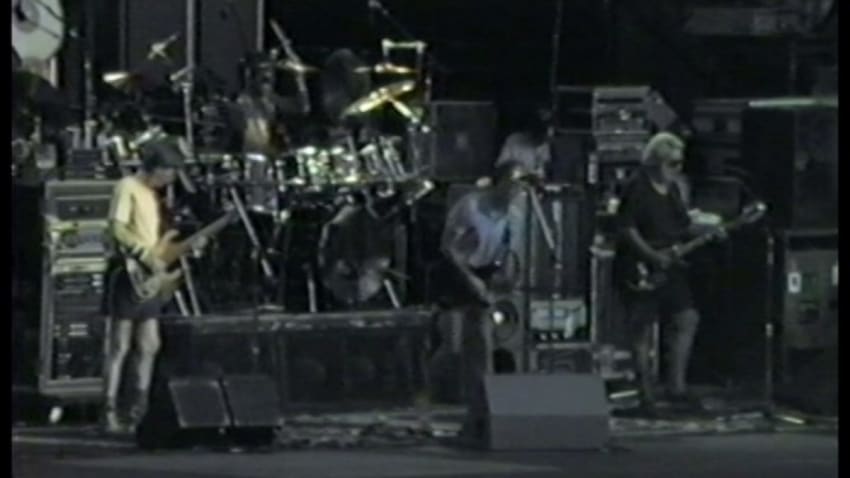 Grateful Dead Three Rivers Stadium, Pittsburgh, PA on 7/8/90 1st Set Audience